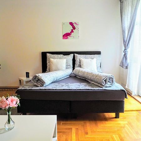 City Villa Schoenbrunn Apartments - Contactless 24H Check-In فيينا المظهر الخارجي الصورة