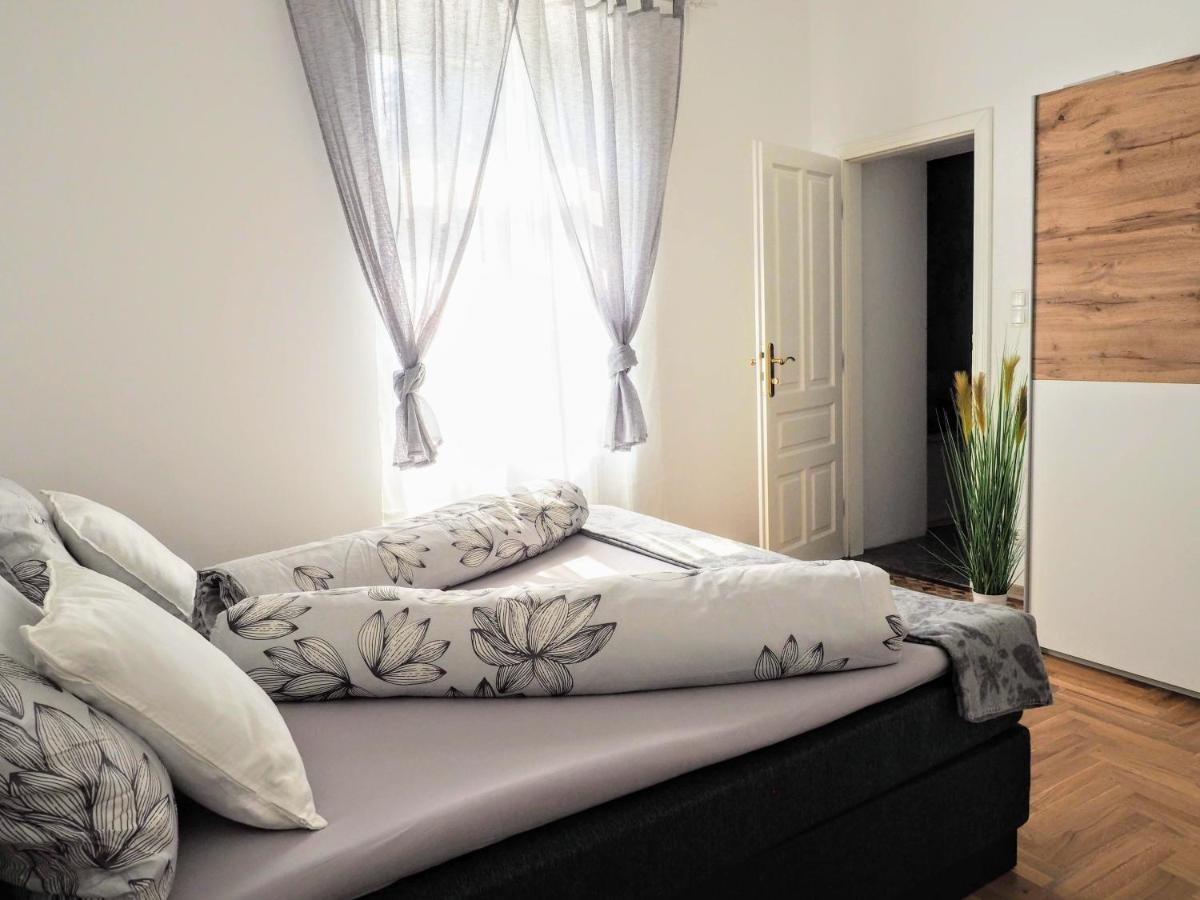 City Villa Schoenbrunn Apartments - Contactless 24H Check-In فيينا المظهر الخارجي الصورة