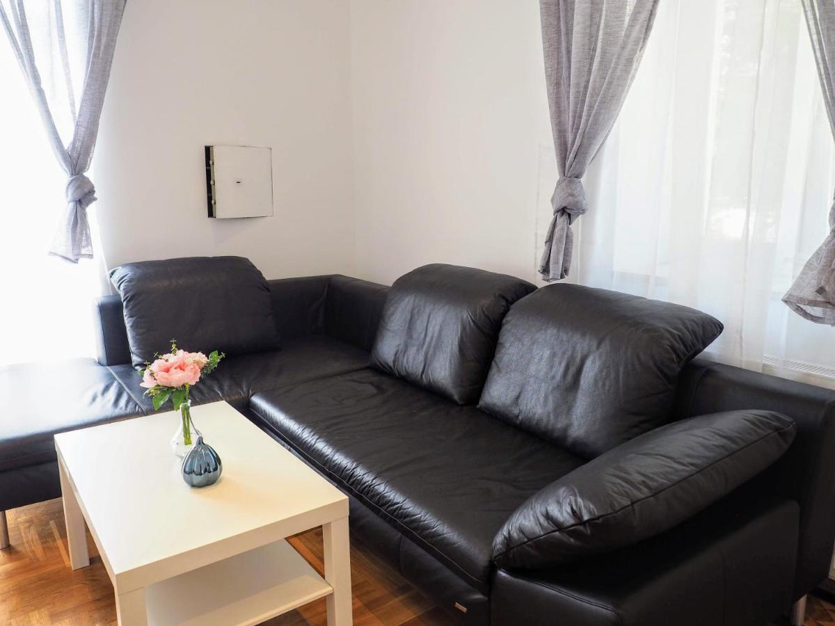City Villa Schoenbrunn Apartments - Contactless 24H Check-In فيينا المظهر الخارجي الصورة