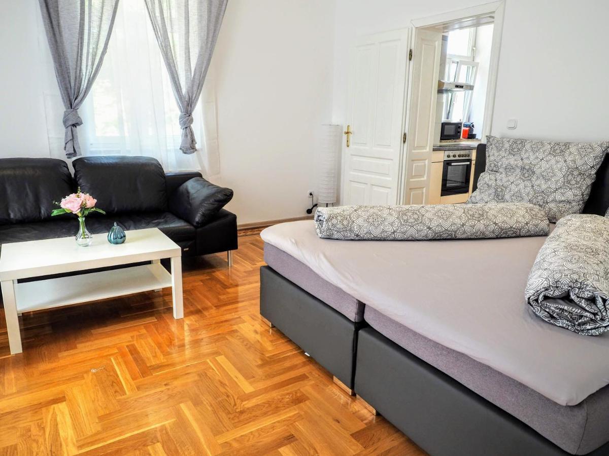City Villa Schoenbrunn Apartments - Contactless 24H Check-In فيينا المظهر الخارجي الصورة
