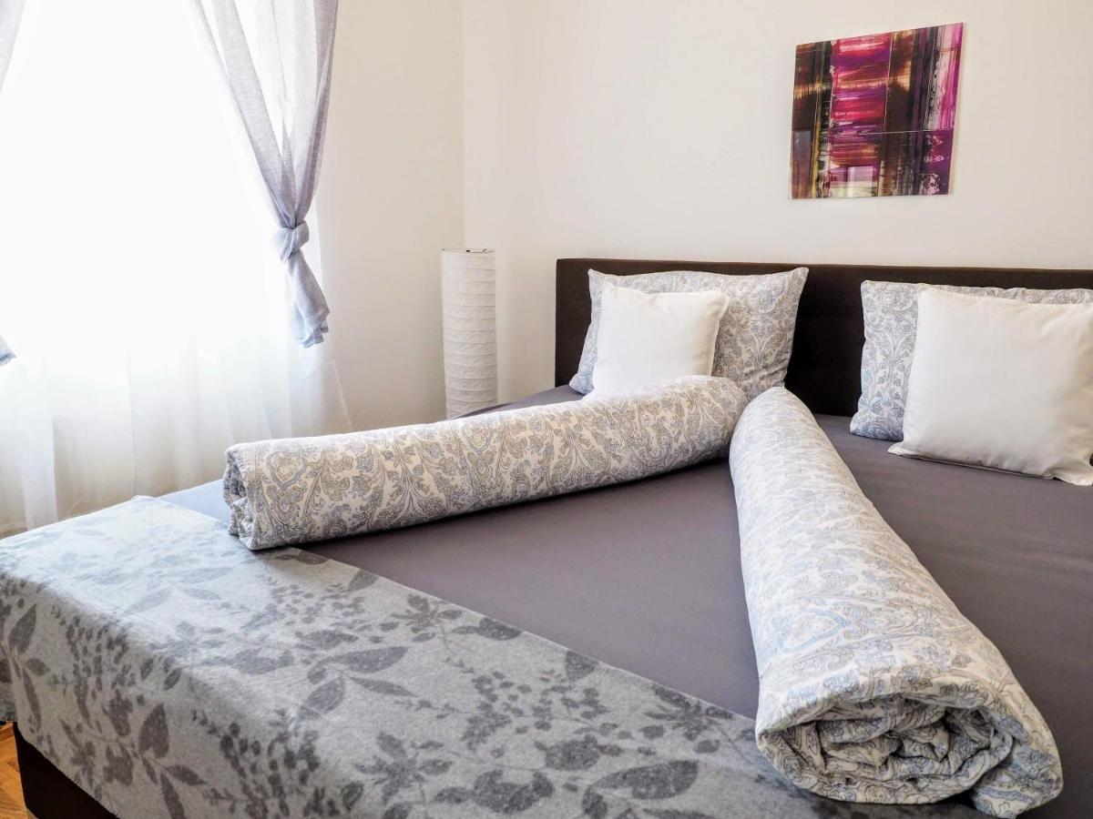 City Villa Schoenbrunn Apartments - Contactless 24H Check-In فيينا المظهر الخارجي الصورة