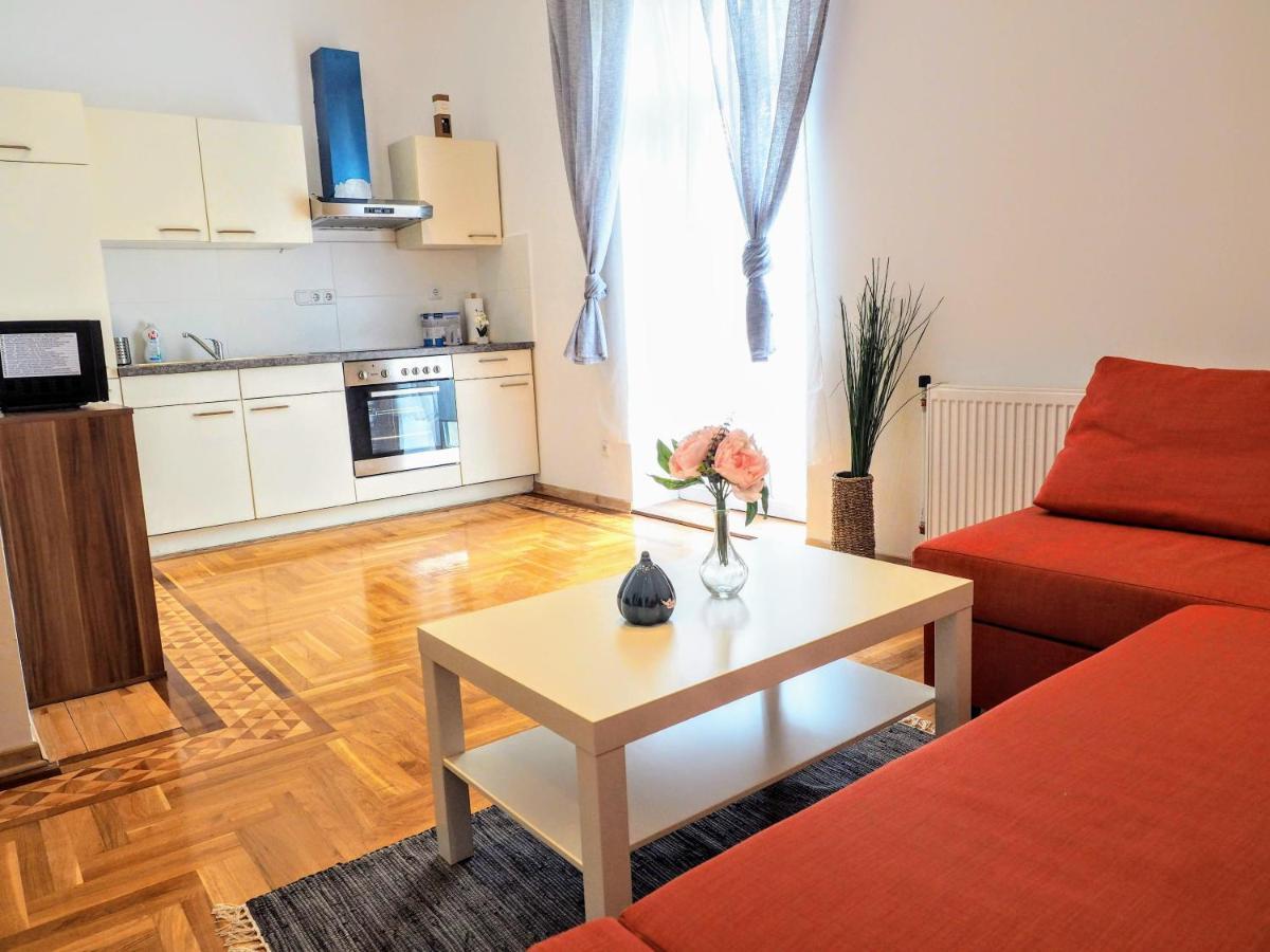 City Villa Schoenbrunn Apartments - Contactless 24H Check-In فيينا المظهر الخارجي الصورة