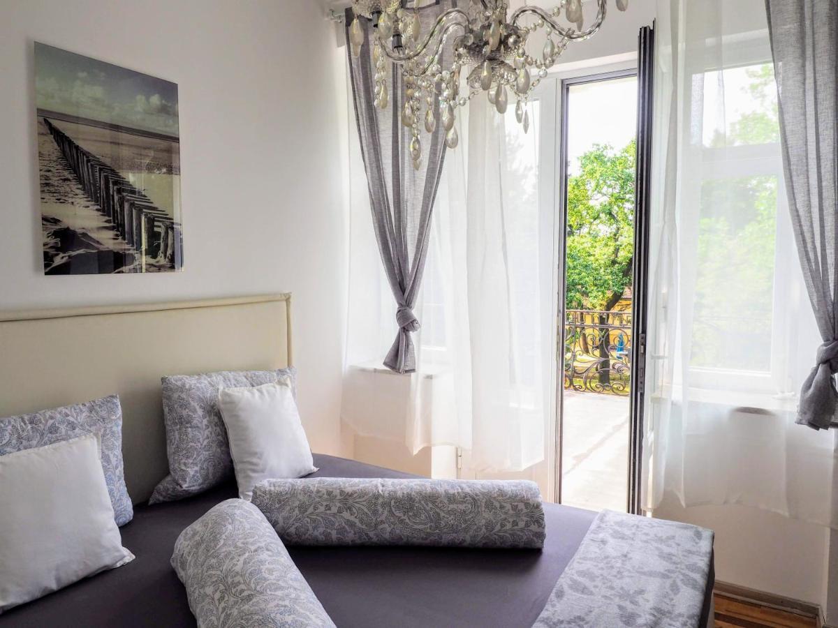 City Villa Schoenbrunn Apartments - Contactless 24H Check-In فيينا المظهر الخارجي الصورة