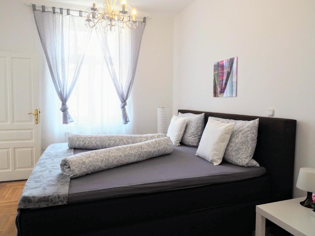 City Villa Schoenbrunn Apartments - Contactless 24H Check-In فيينا المظهر الخارجي الصورة